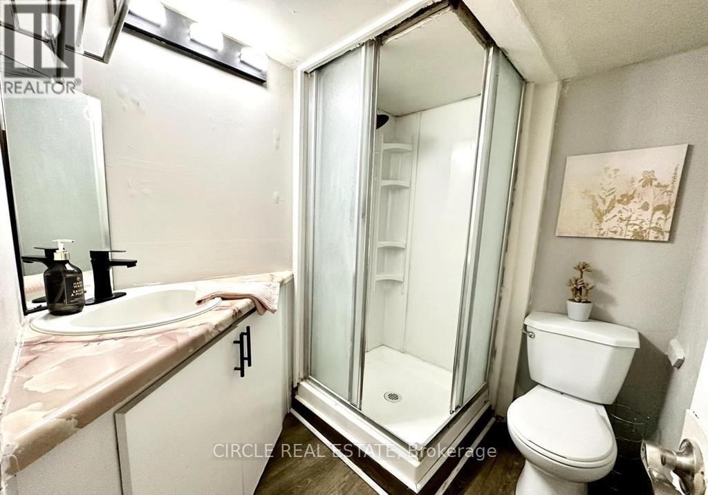 273 QUEEN STREET Image 22