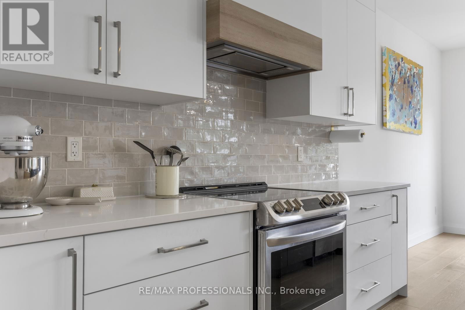 20 ALEXANDER CIRCLE Image 13