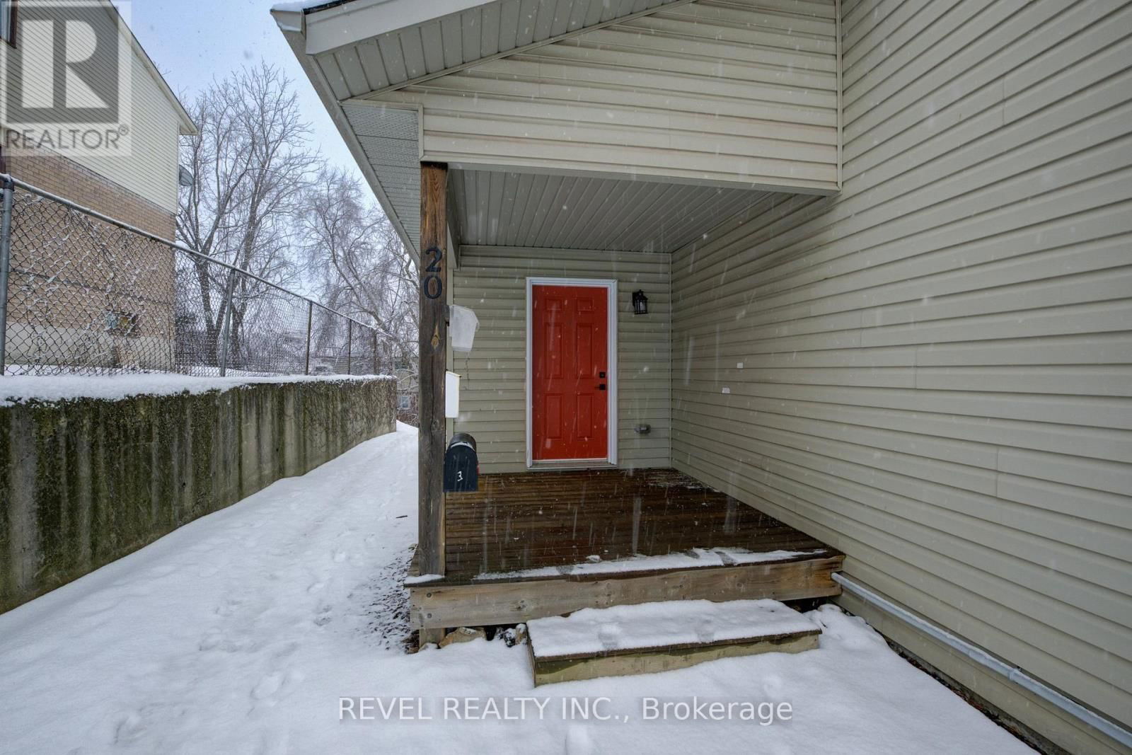 2 - 20 PULESTON STREET Image 2