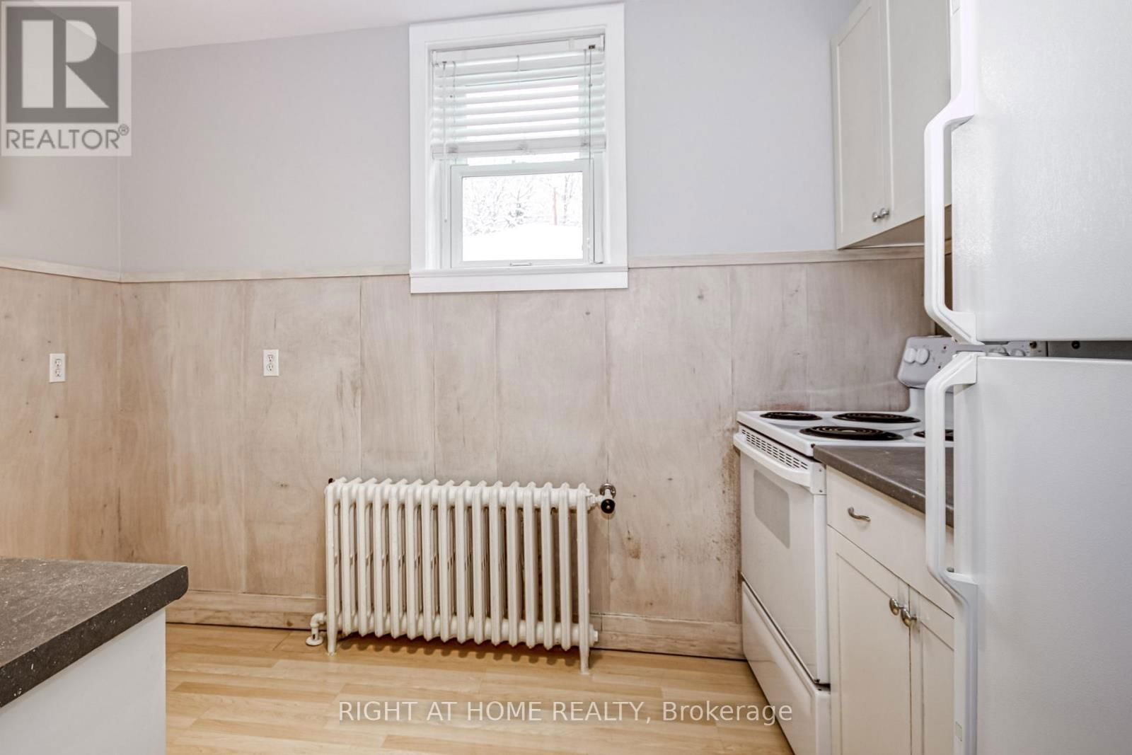 105 RIVERSIDE DRIVE Image 10