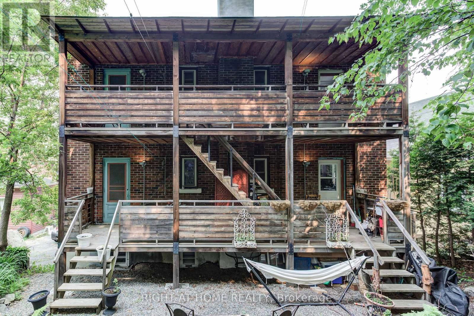 105 RIVERSIDE DRIVE Image 2