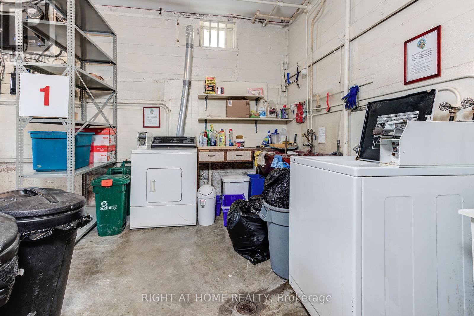 105 RIVERSIDE DRIVE Image 30