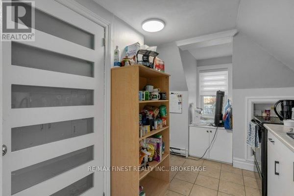 789 PORTSMOUTH AVENUE Image 25