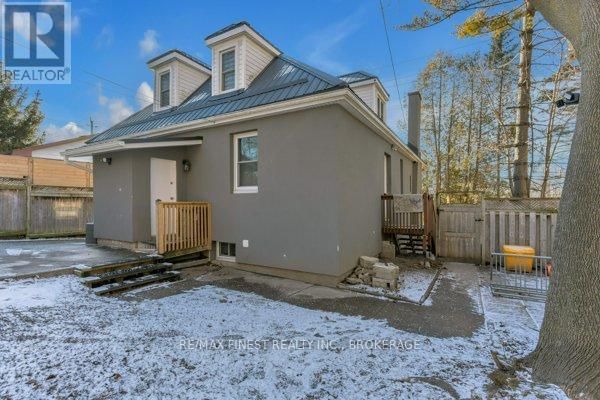 789 PORTSMOUTH AVENUE Image 3