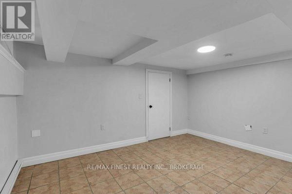789 PORTSMOUTH AVENUE Image 41
