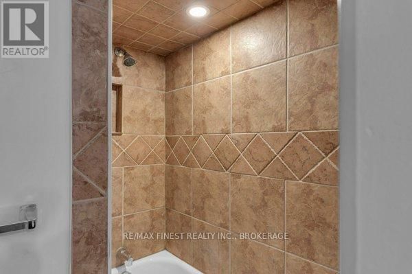 789 PORTSMOUTH AVENUE Image 48