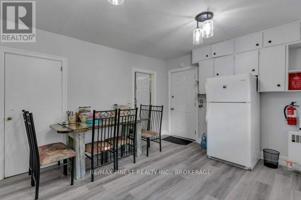 789 PORTSMOUTH AVENUE Image 8
