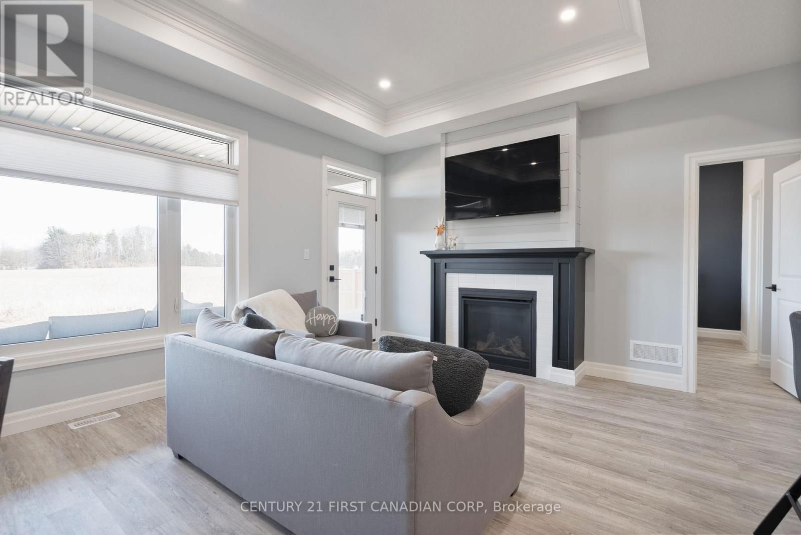 19 - 159 COLLINS WAY Image 19