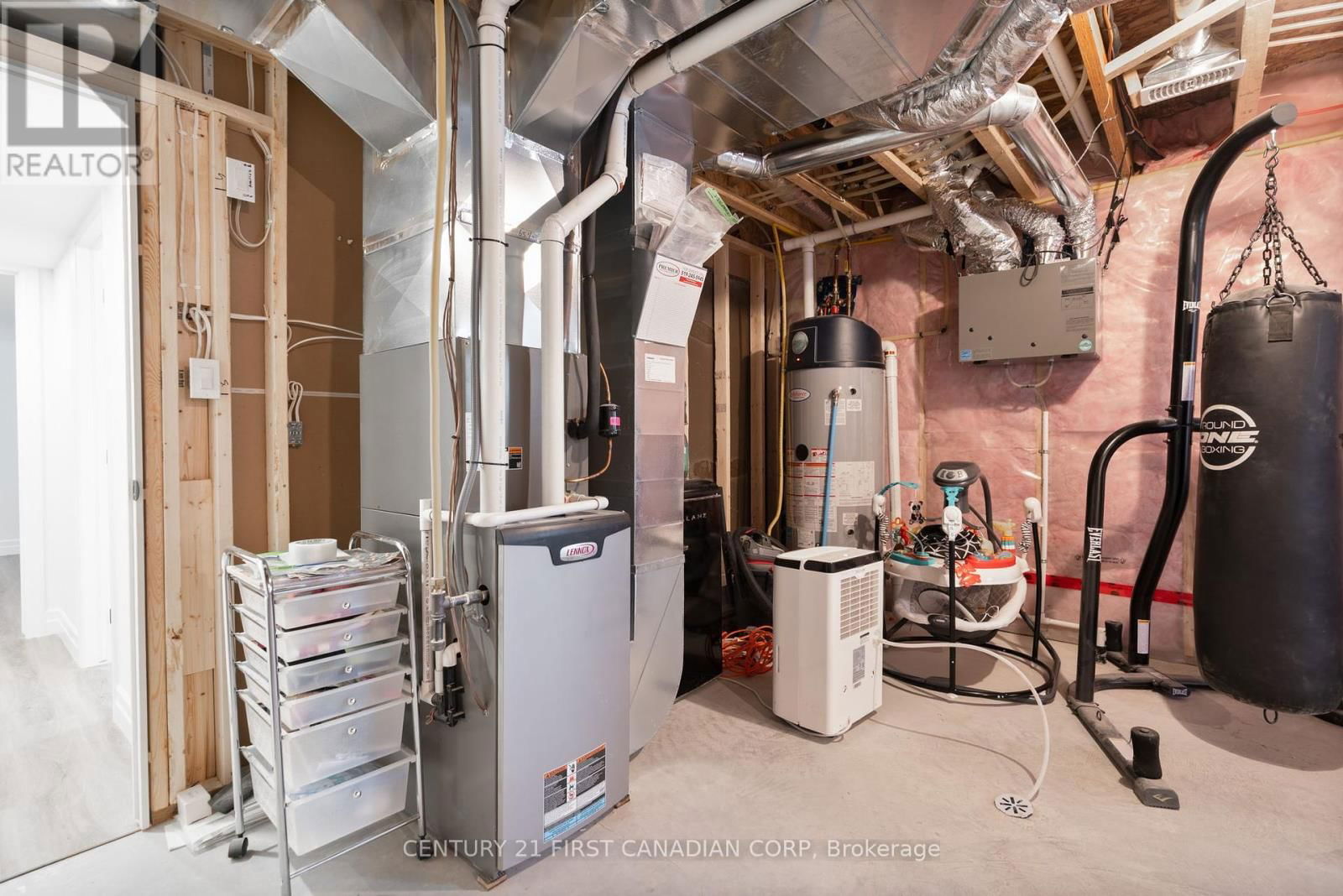 19 - 159 COLLINS WAY Image 31