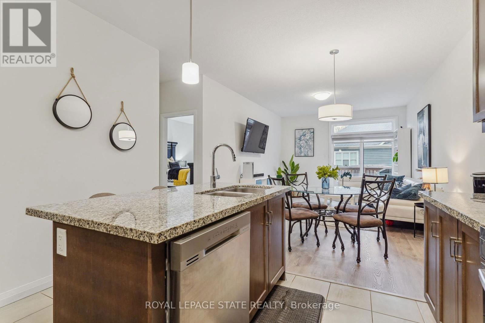 18 SOUTH COAST CIRCLE Image 15