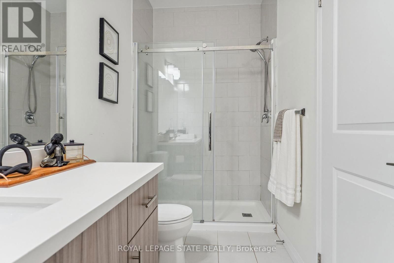 18 SOUTH COAST CIRCLE Image 18
