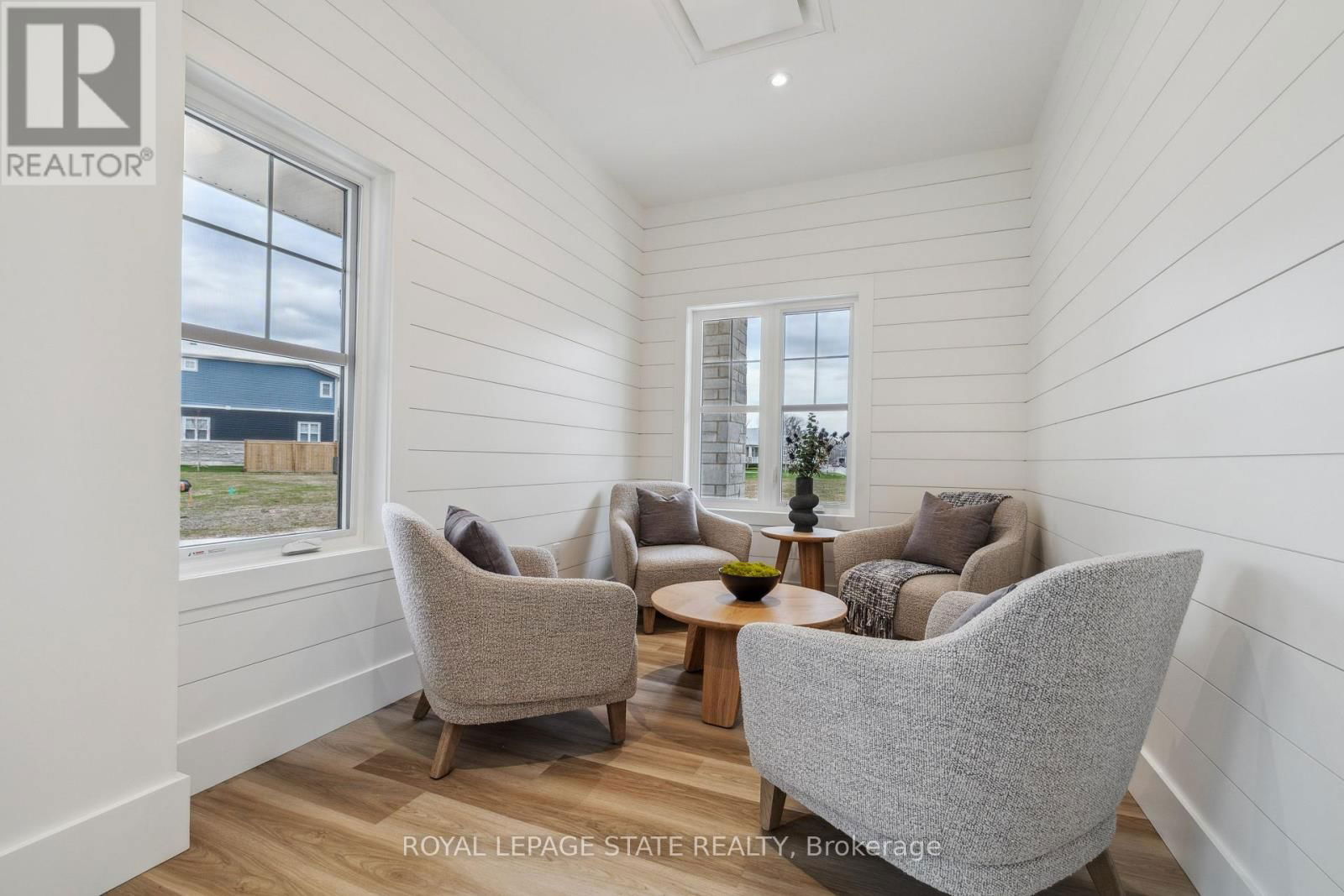 18 SOUTH COAST CIRCLE Image 34