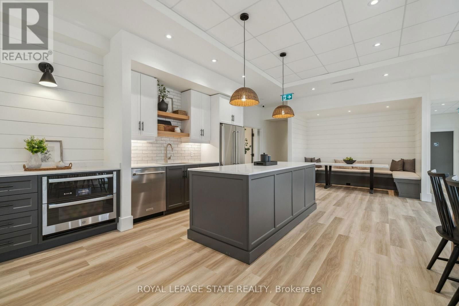 18 SOUTH COAST CIRCLE Image 36