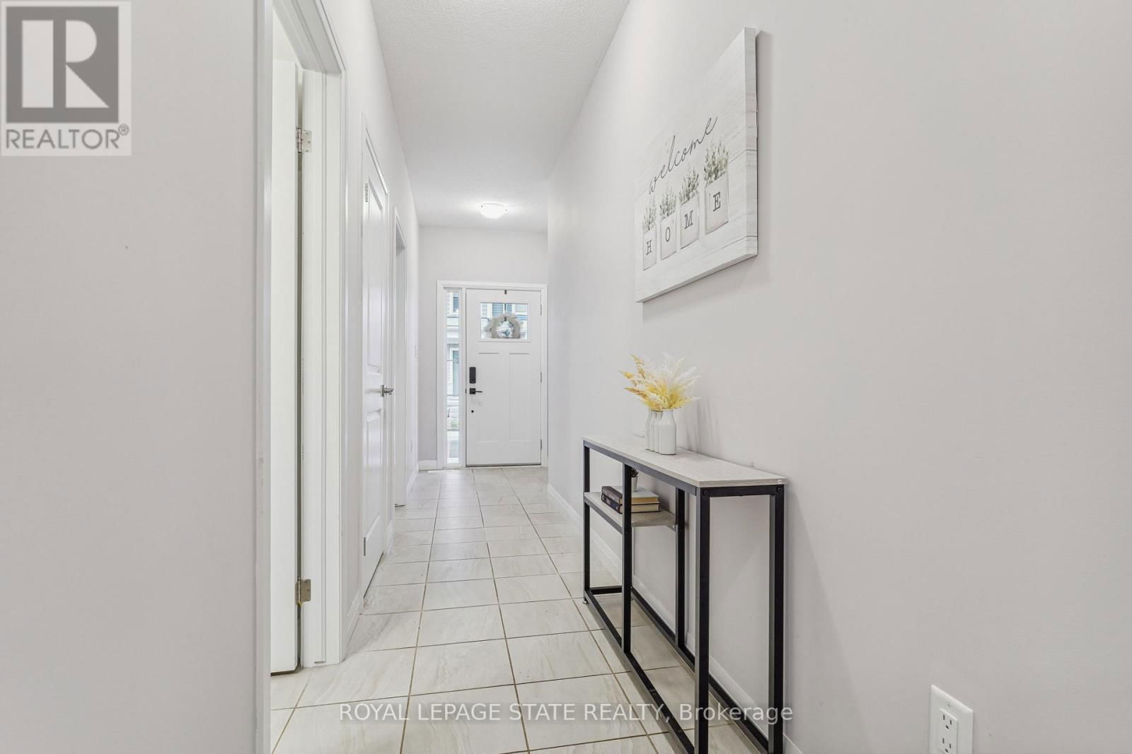 18 SOUTH COAST CIRCLE Image 7