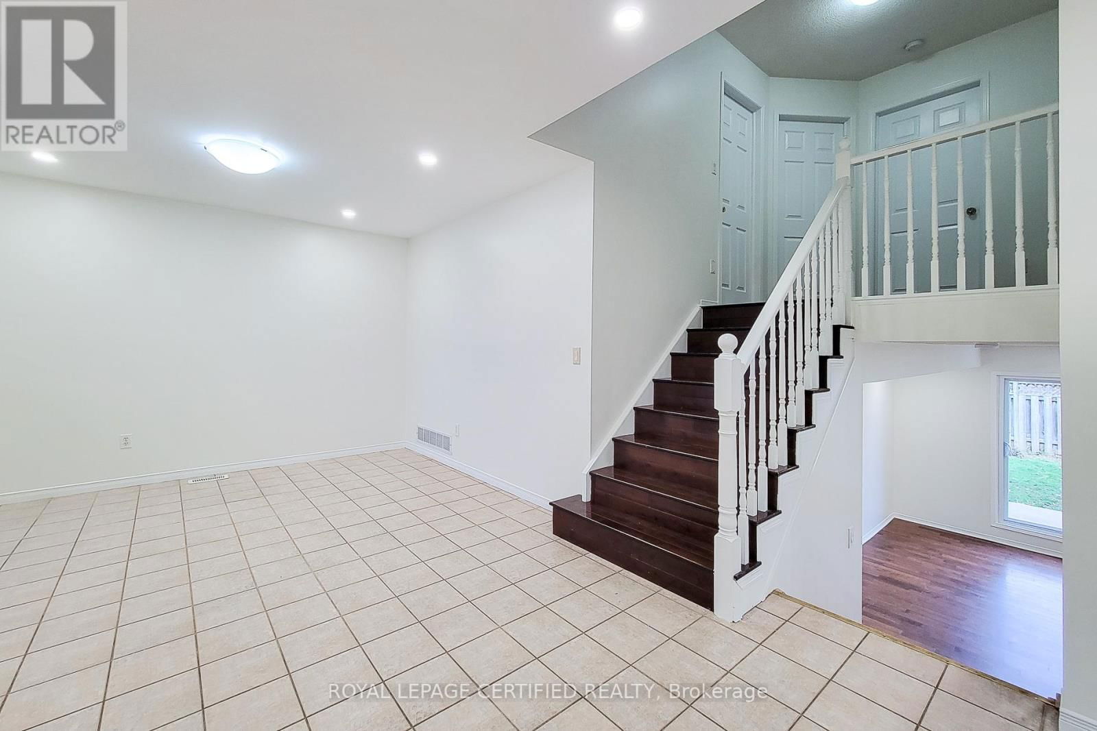 482 BERKINDALE DRIVE NORTH Image 21