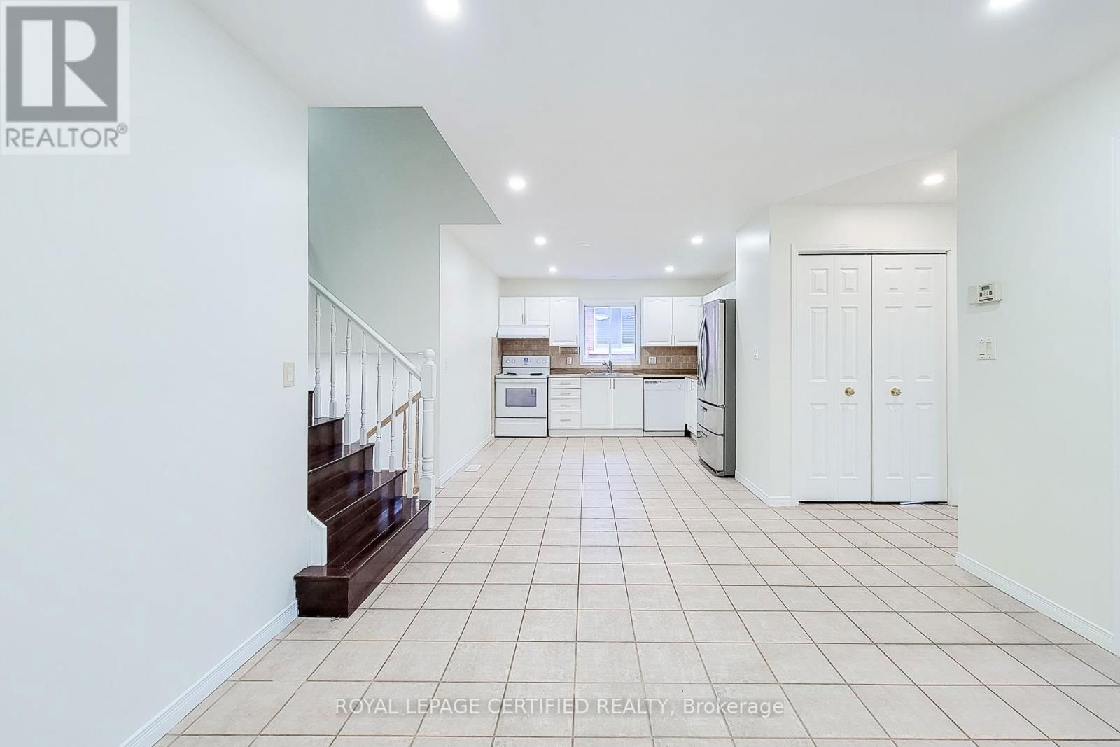 482 BERKINDALE DRIVE NORTH Image 22