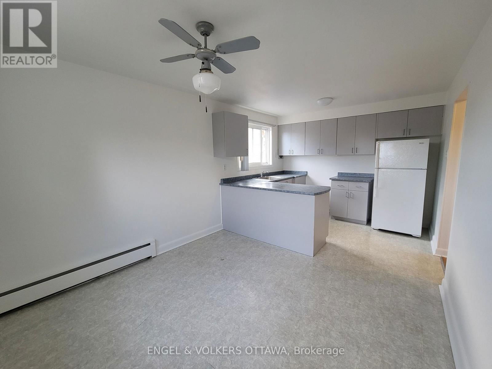 263 MICHEL CIRCLE Image 30