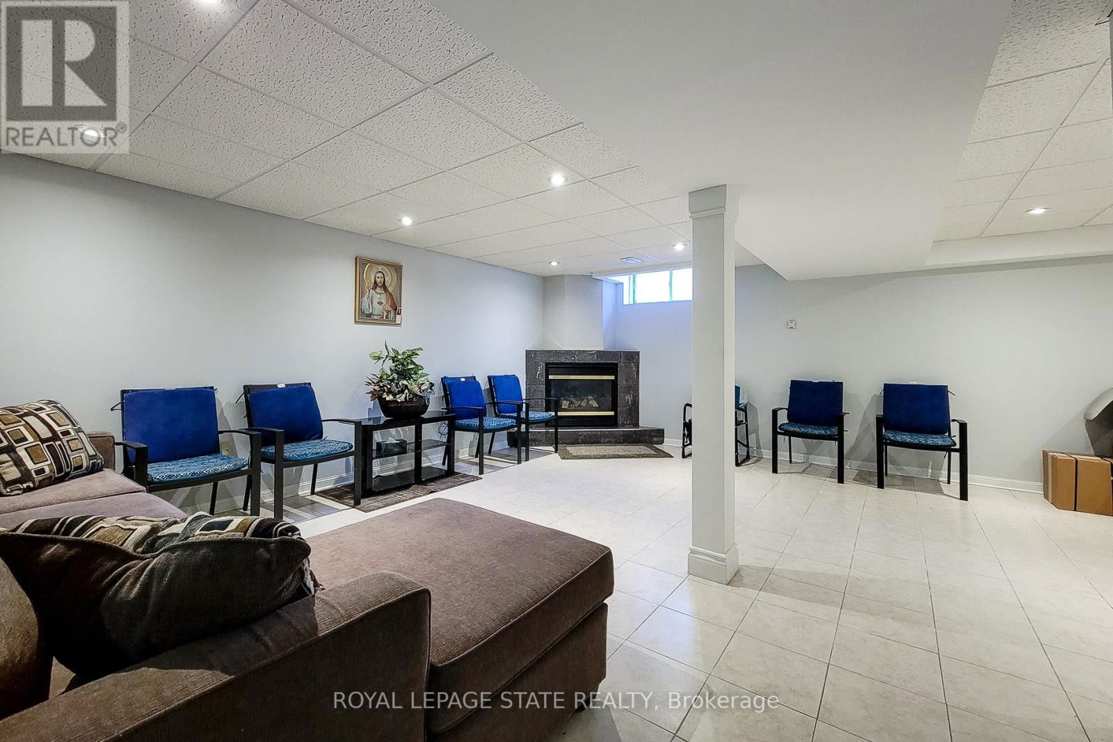 42 PEACHWOOD CRESCENT Image 36