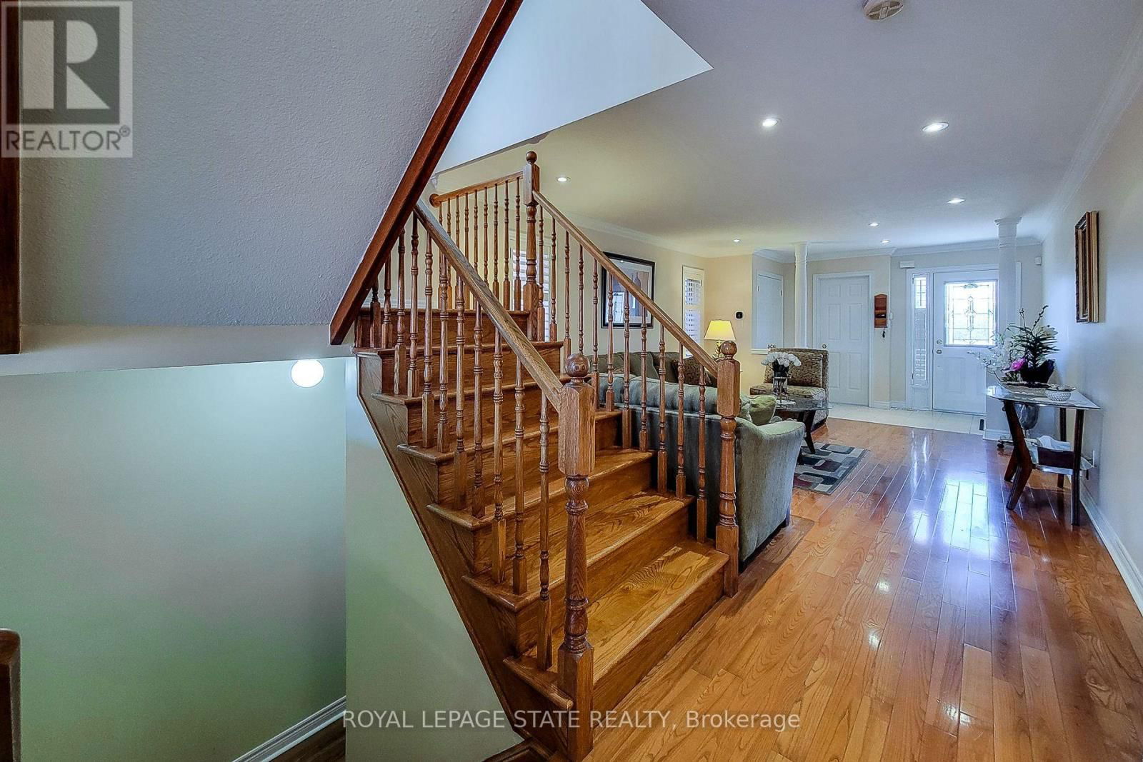 42 PEACHWOOD CRESCENT Image 9