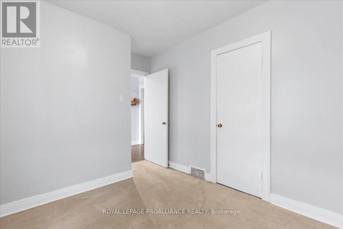 146 MACDONALD AVENUE Image 12