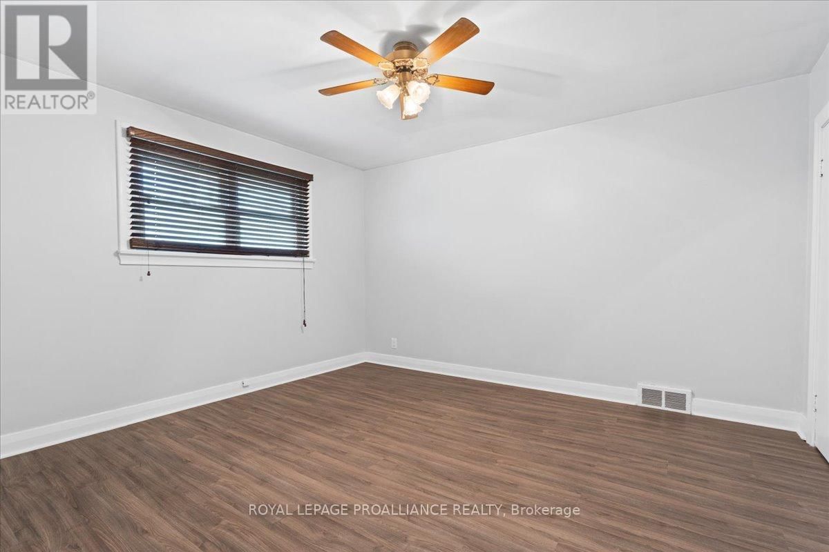 146 MACDONALD AVENUE Image 13