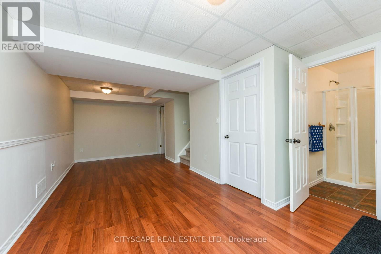 35 - 31 SCHRODER CRESCENT Image 28