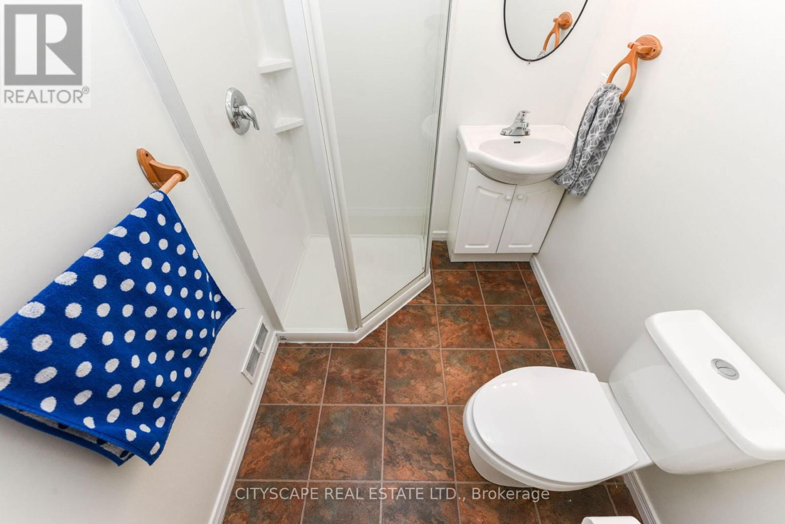 35 - 31 SCHRODER CRESCENT Image 30