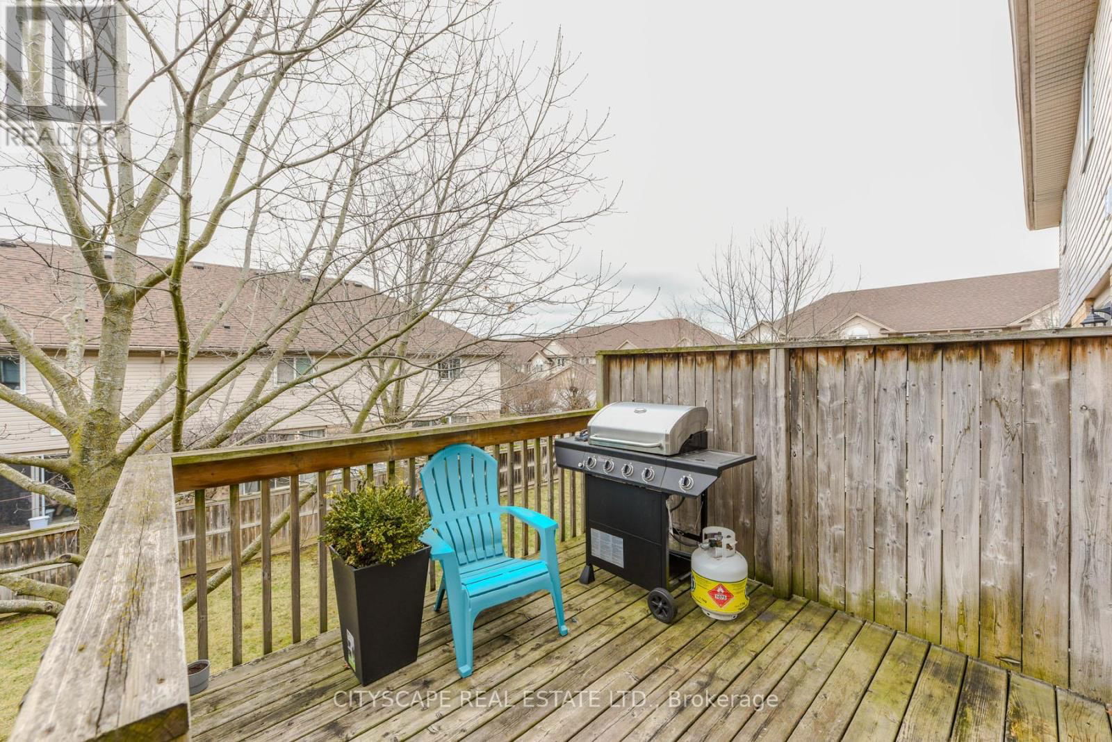 35 - 31 SCHRODER CRESCENT Image 34