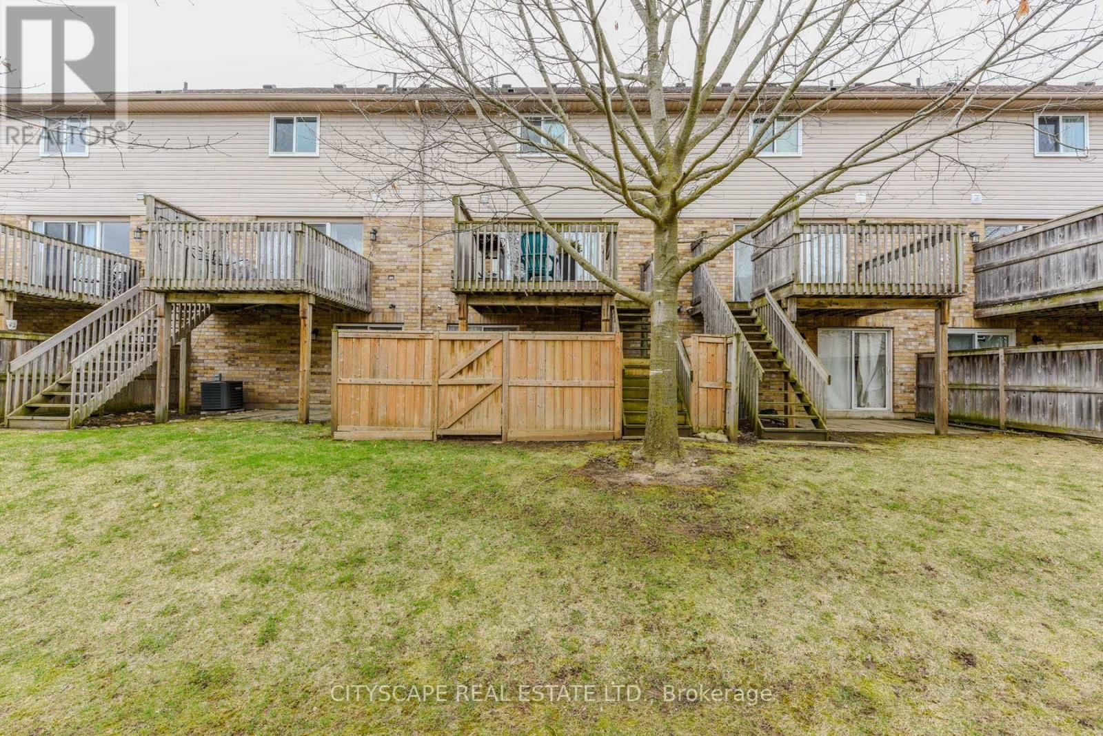 35 - 31 SCHRODER CRESCENT Image 35