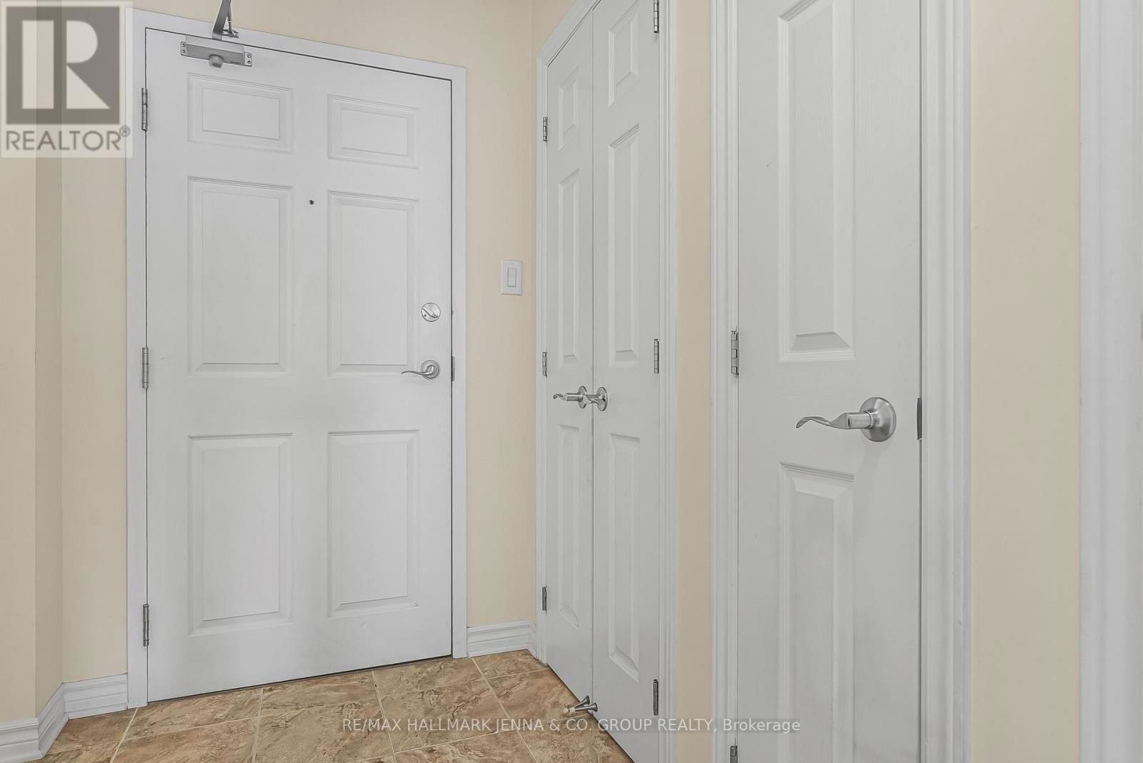 201 - 140 GUELPH PRIVATE Image 7