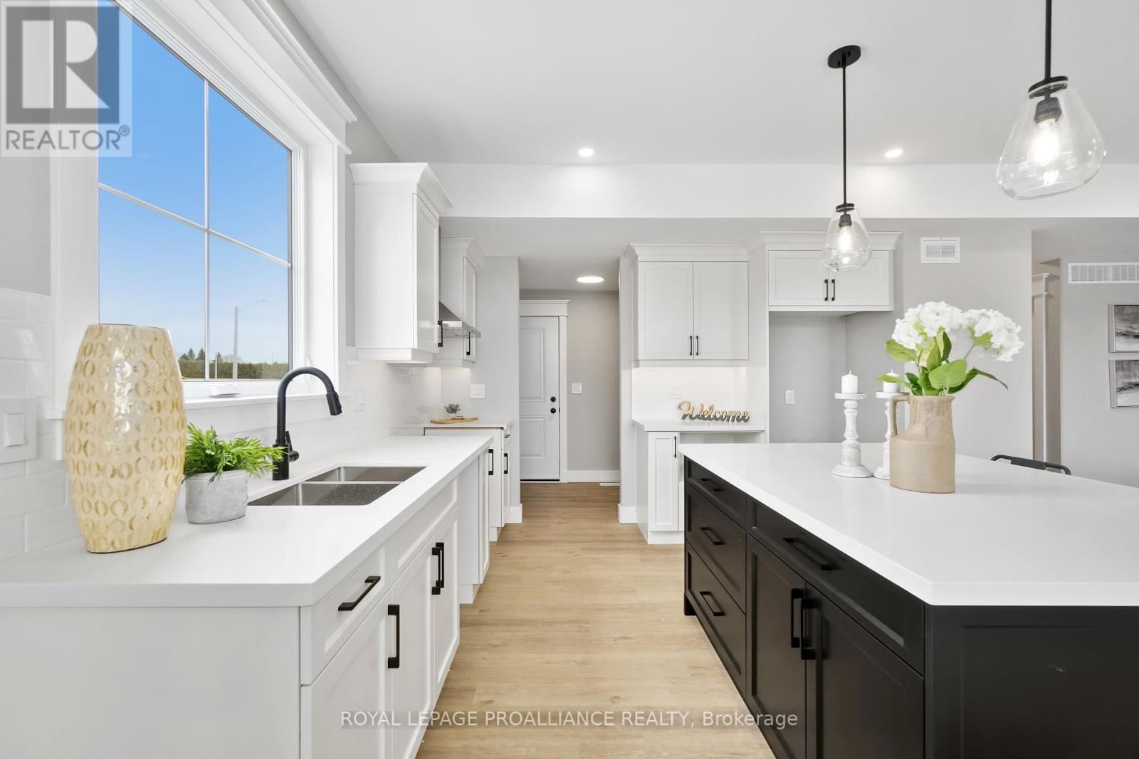 3 HOLLINGSWORTH STREET Image 15