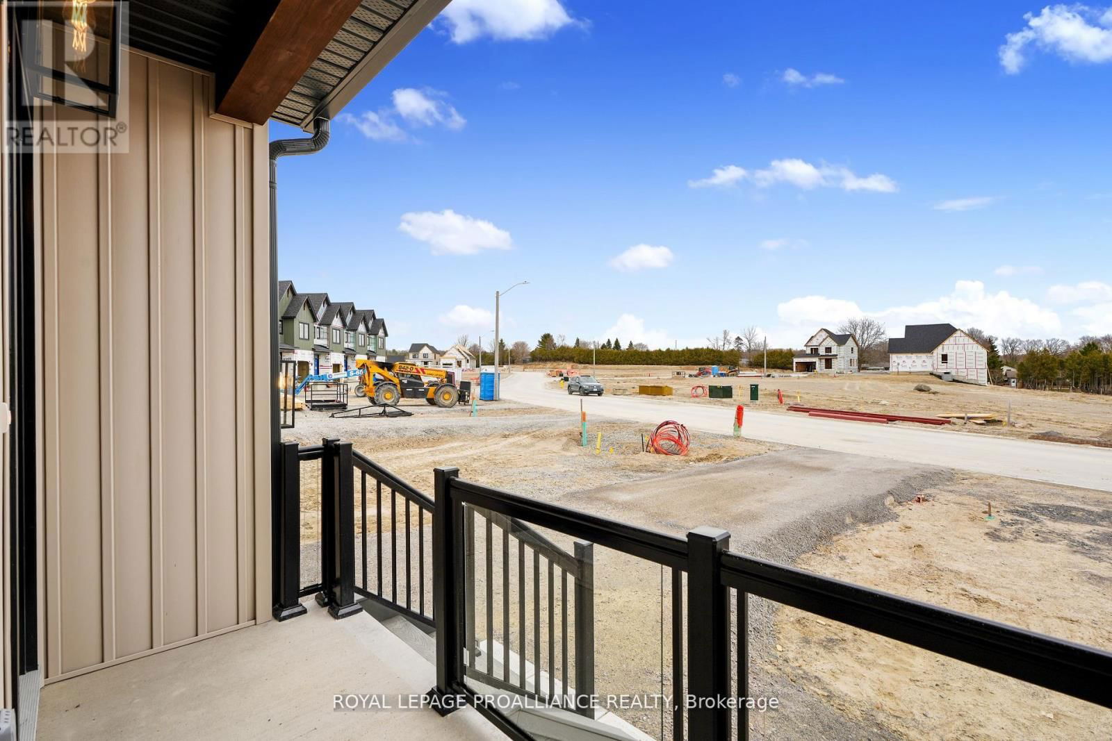 3 HOLLINGSWORTH STREET Image 9