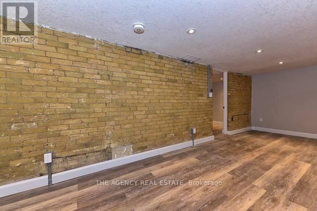 870 QUEENS AVENUE Image 6