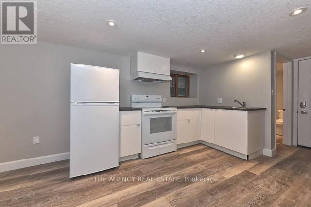 870 QUEENS AVENUE Image 8
