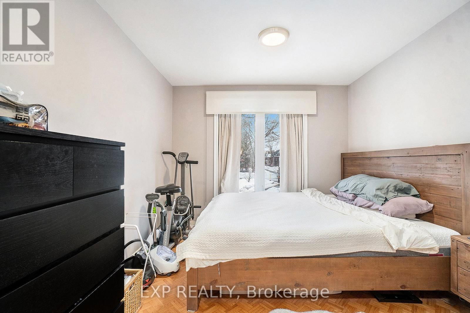 217 DOVERCOURT AVENUE Image 20