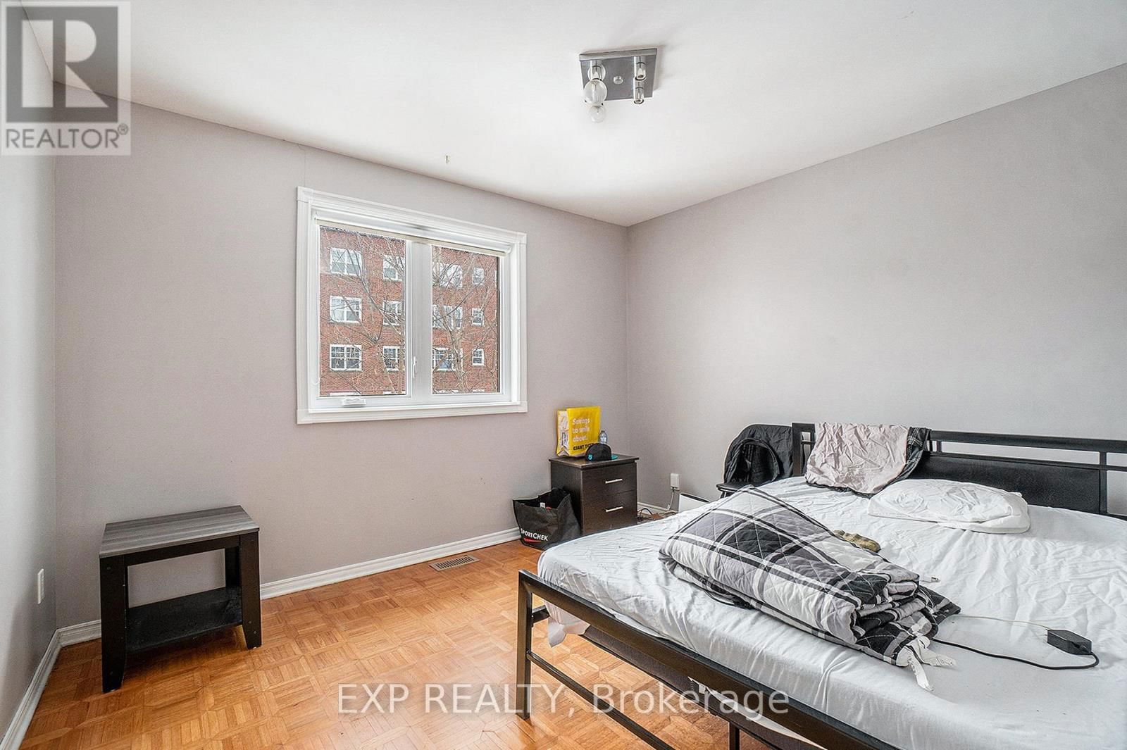 217 DOVERCOURT AVENUE Image 25
