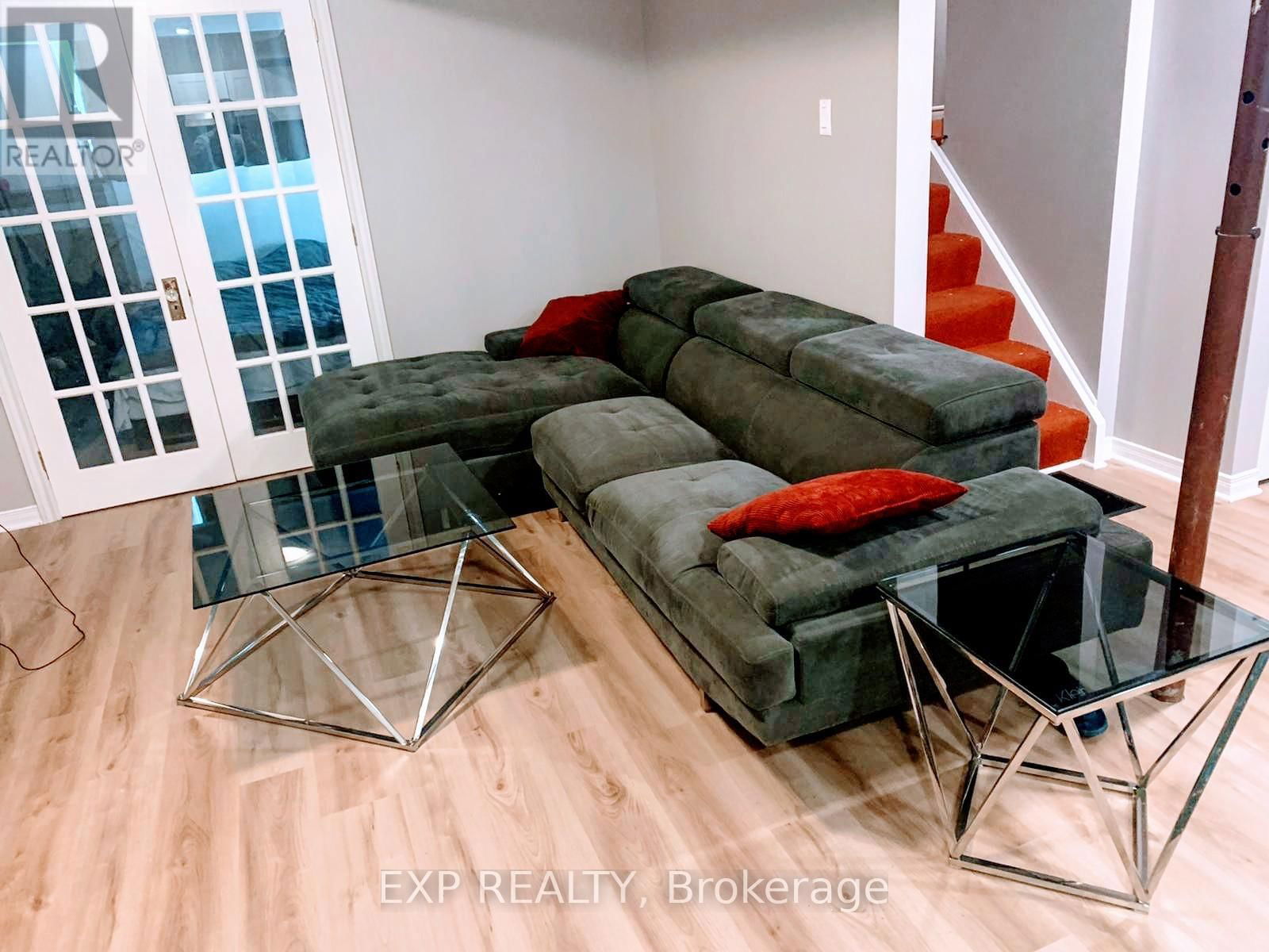 217 DOVERCOURT AVENUE Image 26