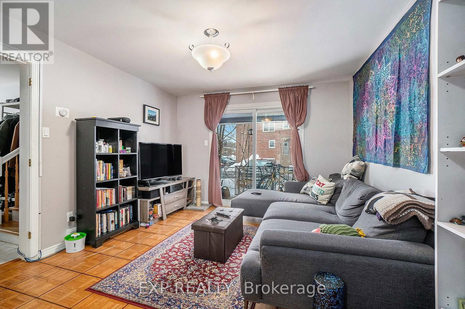 217 DOVERCOURT AVENUE Image 6