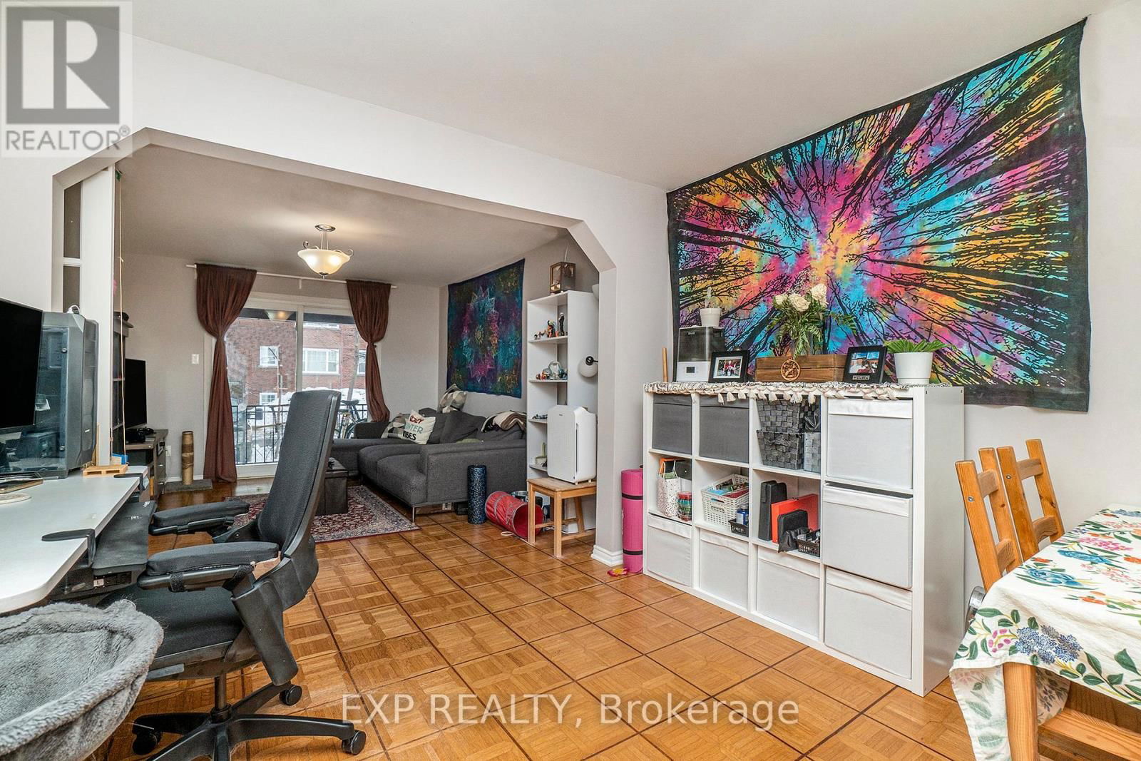 217 DOVERCOURT AVENUE Image 9