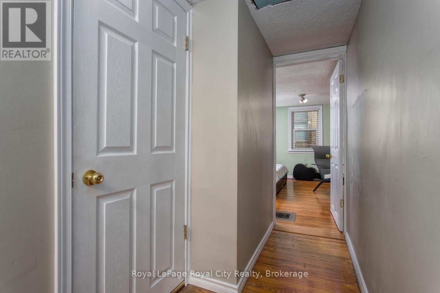 10 PEARL STREET Image 19