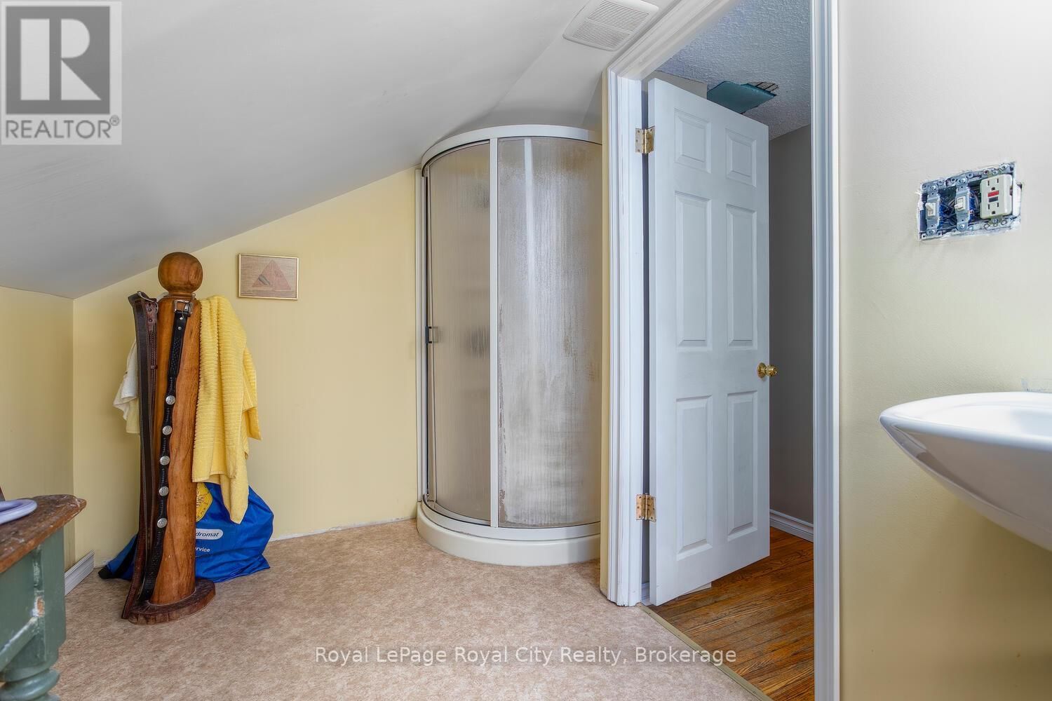 10 PEARL STREET Image 23