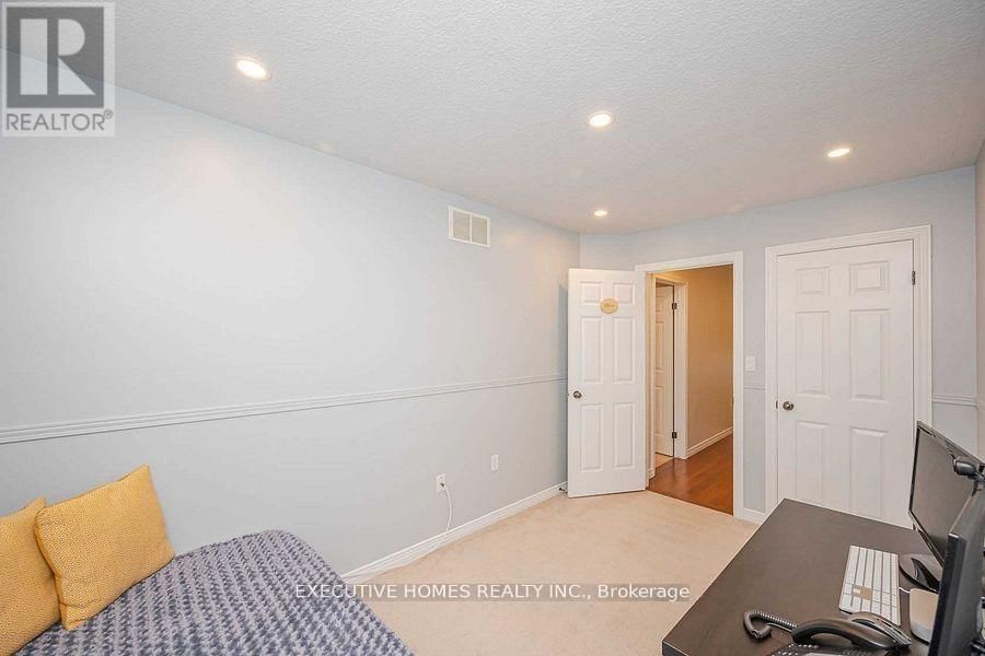 129 PERIWINKLE DRIVE Image 24