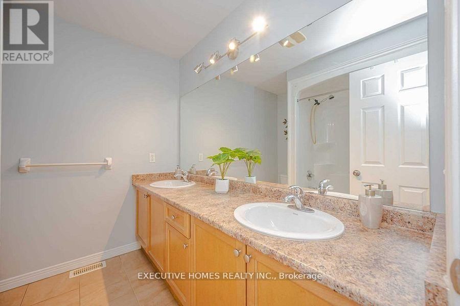 129 PERIWINKLE DRIVE Image 28