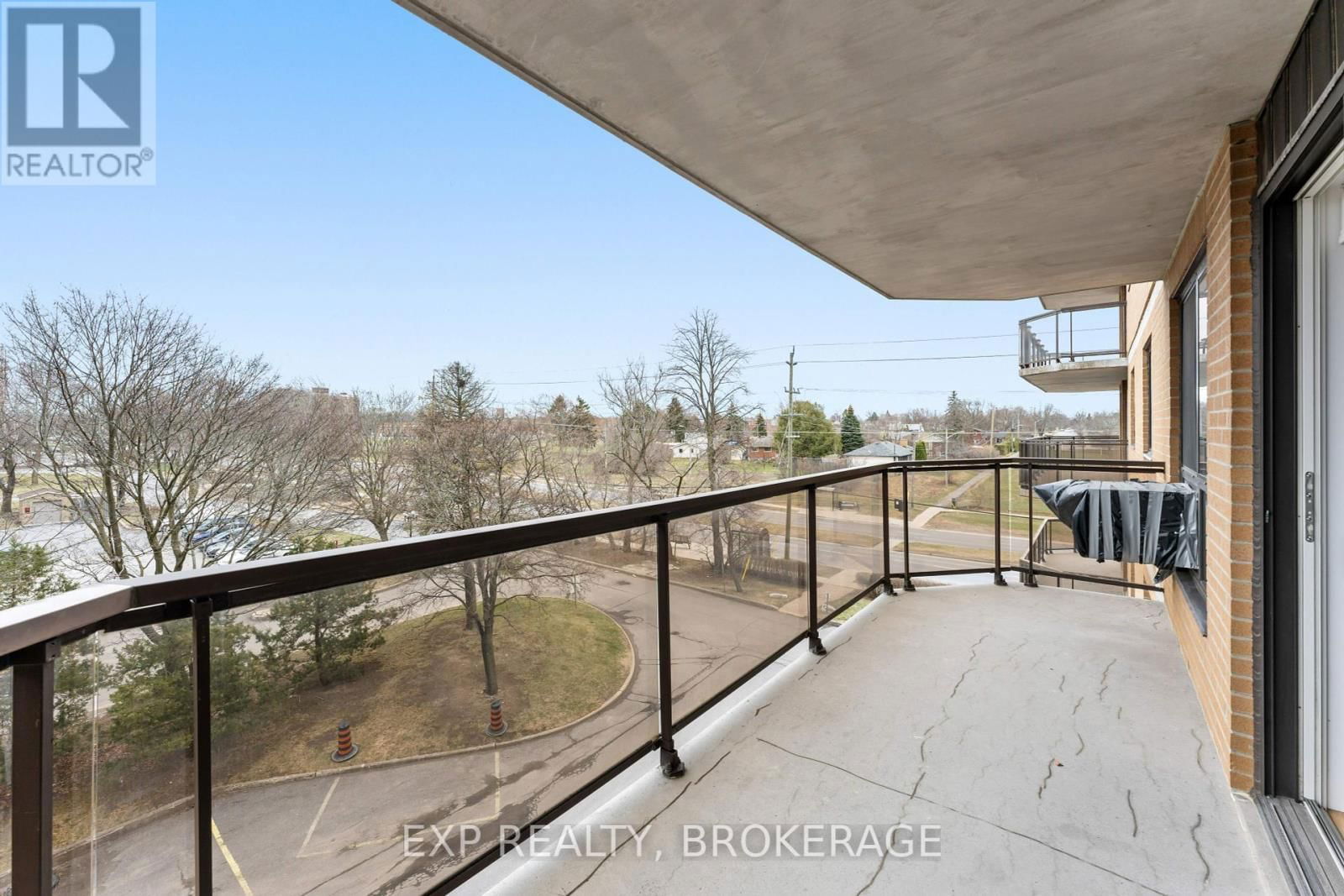 401 - 257 BATH ROAD Image 14