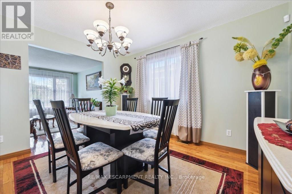 624 EAGLEWOOD DRIVE Image 18