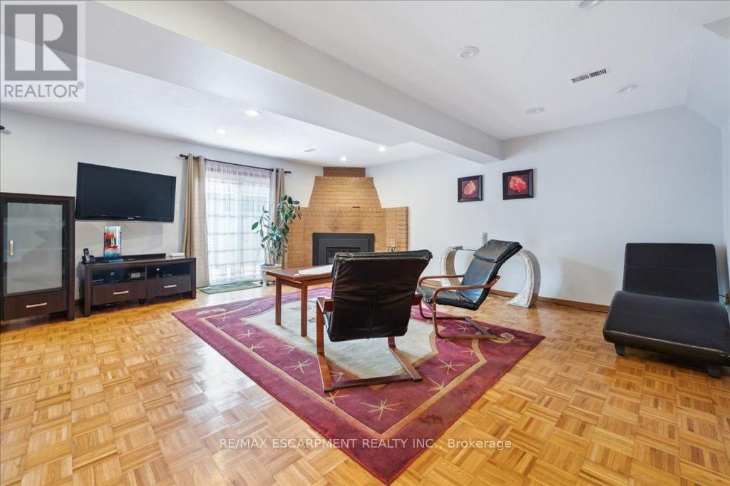 624 EAGLEWOOD DRIVE Image 24