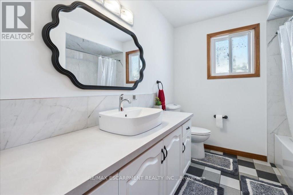 624 EAGLEWOOD DRIVE Image 32