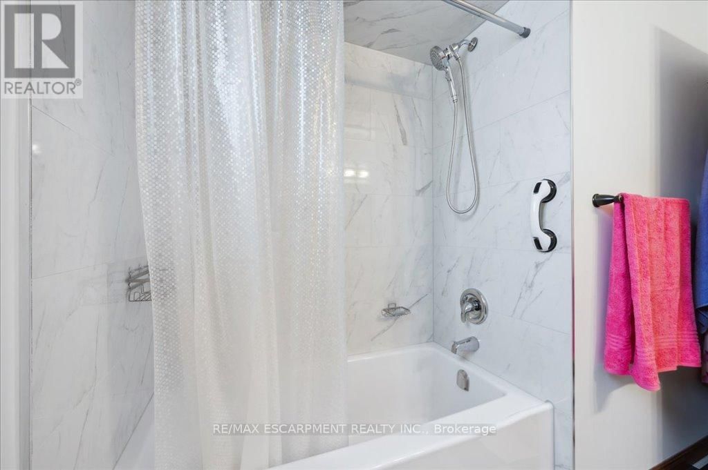 624 EAGLEWOOD DRIVE Image 33