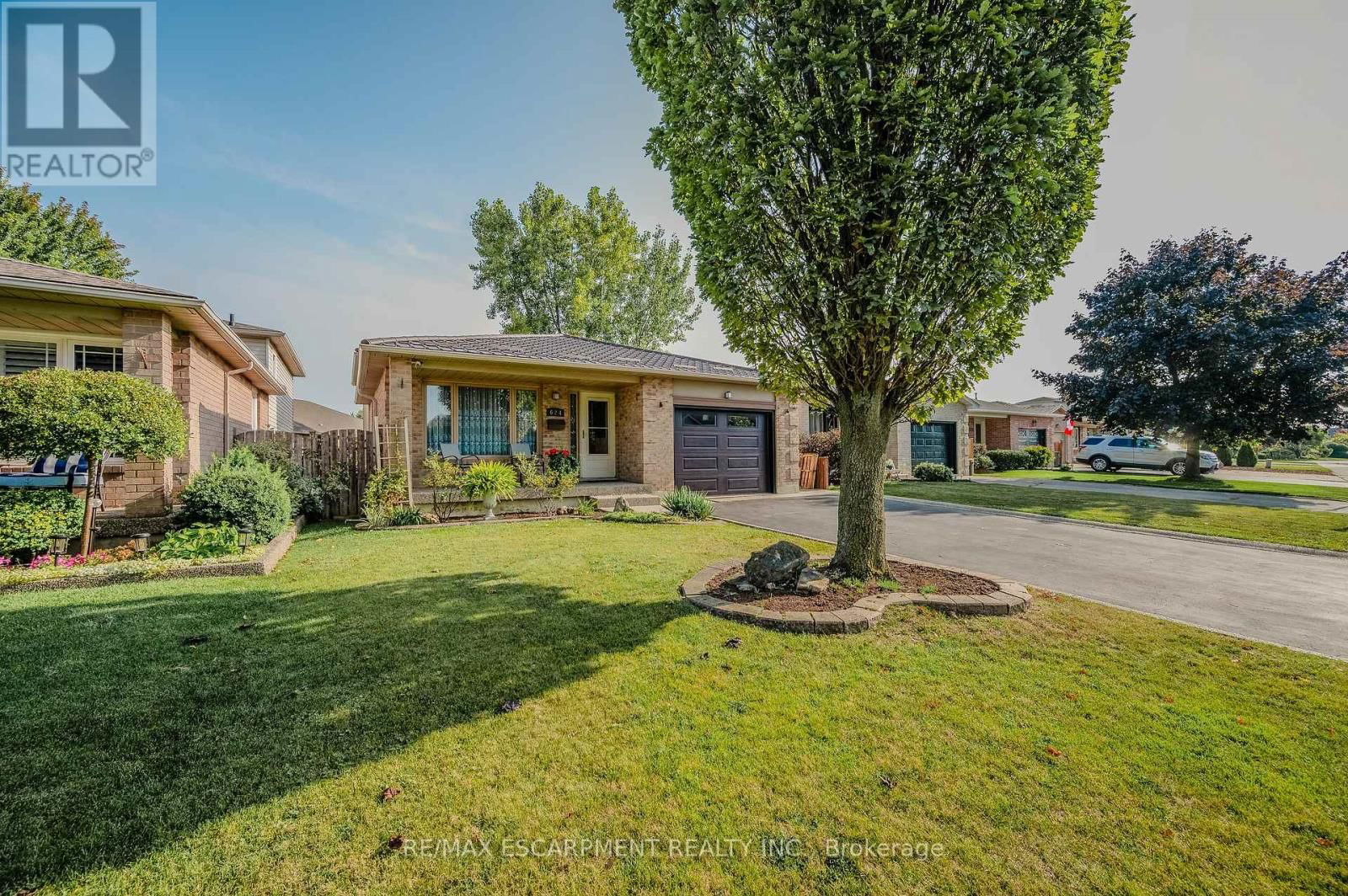 624 EAGLEWOOD DRIVE Image 4
