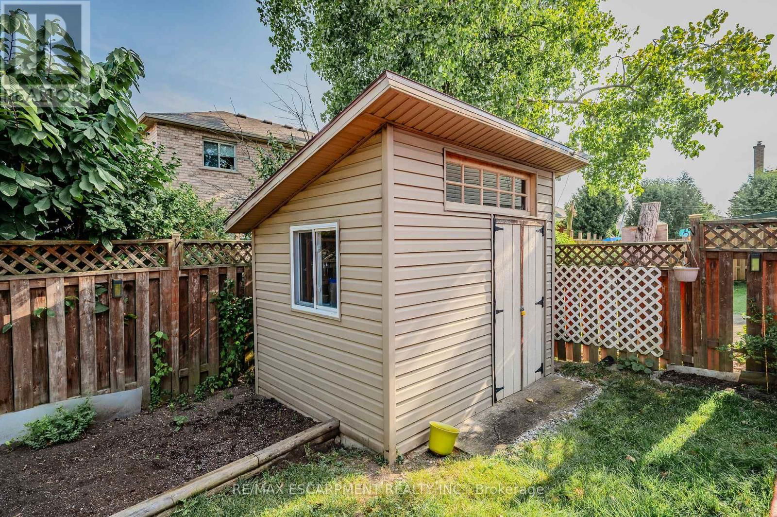 624 EAGLEWOOD DRIVE Image 45